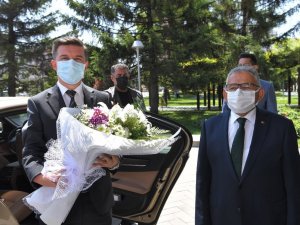 Bosnalı Büyükelçi’den Büyükkılıç’a: “Sizin hatırınız biz de 4 bin yıl”