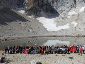 Doğaseverler yürüyüş etkinliğinde buluştu