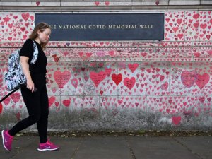 İngiltere’de 30 Ocak’tan bu yana en yüksek günlük vaka