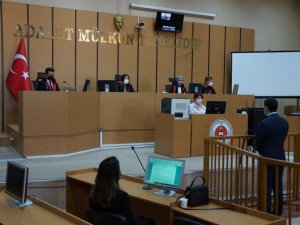 Stajyer hakim ve savcılar heyecanlarını kurgusal mahkeme ile yeniyor