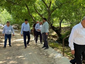 Başkan Özcan, Aksu Mahallesi’nde incelemelerde bulundu