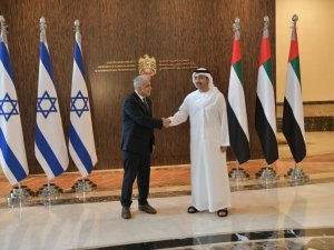 İsrail Dışişleri Bakanı Lapid, BAE’li mevkidaşı Nahyan ile bir araya geldi