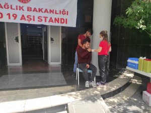 Riskli bölgede olan Ağrı’da aşılama kampanyasına destek hareketi