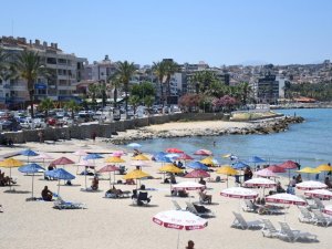 Yerli ve yabancı turistlerin tercihi Kuşadası oldu