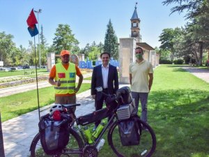 Bisikletiyle 2 bin 500 kilometrelik yol kat edecek