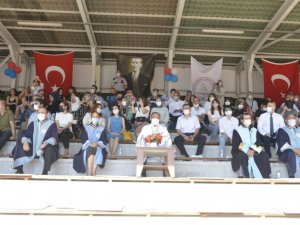 Hemşireler mezun oldu