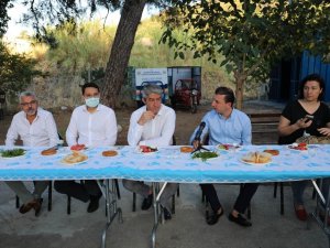 Belediye işçilerine sezon öncesi moral kahvaltısı