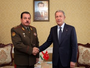 Milli Savunma Bakanı Akar, Tacikistan Savunma Bakanı Mirzo ile bir araya geldi