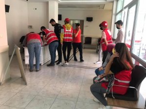 Kampanya düzenleyip Covid-19 aşısı oldular