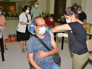 MATSO üyeleri ve ailelerine toplu aşı uygulaması