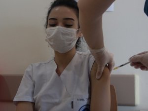Üçüncü doz aşılama başladı