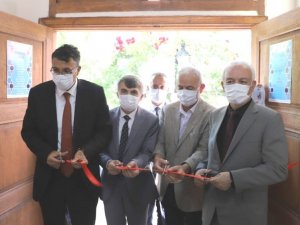 DPÜ’den 15 çini sanatçısına saygı