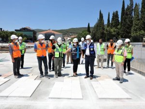 Kent meydanında çalışmalar hızlandı