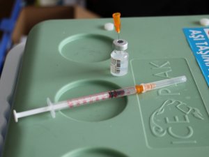 Covid-19 ile mücadelede 3. doz aşı uygulaması başladı