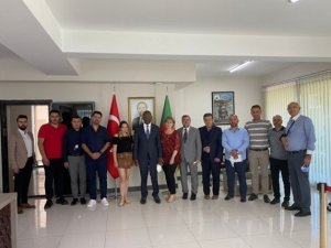 Kamerun Büyükelçisi Tchatchuouwo’dan Türk iş adamlarına yatırım daveti
