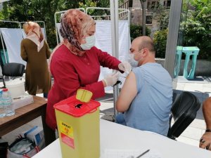 Aksaray’da Covid-19 aşısı vatandaşın ayağına getirildi