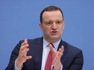 Alman Bakan Spahn: “Ülkede bu ay tespit edilmesi beklenen vakaların yüzde 80’ini Delta mutasyonu oluşturacak”