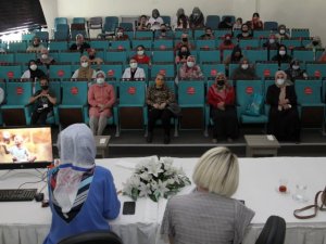 Van Büyükşehir Belediyesinden korona virüs aşısı ile ilgili seminer