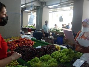 Marmaris’te pazarcı esnafı eski günlerine dönmek istiyor