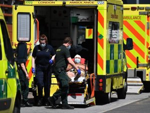 İngiltere’de günlük vaka sayısı 20 binin üzerinde seyrediyor