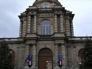 Fransa’da tartışmalı “ayrılıkçılık” yasa tasarısı yeniden onaylandı