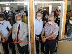 Abdülhamid Han Anadolu Lisesinde resim sergisi