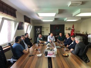 Eski Sağlık Bakanı Şıvgın: “Pandemi sürecinde sağlık çalışanları büyük fedakarlıklar yaptılar”