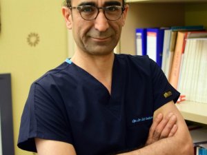 Masa başı çalışan hemoroid hastaları, 2 saatte bir mola verip yürüyüş yapmalı