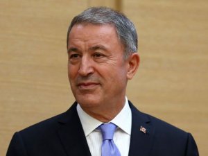 Bakan Akar: "Şehit ailelerimize ve gazilerimize saygılı davranmak boynumuzun borcudur"