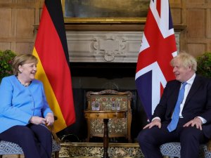 Almanya Başbakanı Merkel’den İngiltere’ye "veda" ziyareti