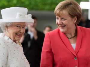 Merkel ve İngiltere Kraliçesi, Windsor Kalesi’nde bir araya geldi