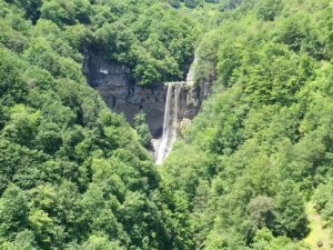 Bu şelale hem göze hem kalbe hitap ediyor