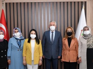 Başkan Başdeğirmen: “Kadınlarımıza pozitif ayrımı her zaman sağlıyoruz”