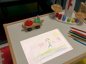 Resimler çocukların iç dünyasını yansıtıyor