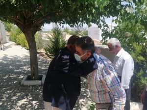 Milletvekili Fırat köy köy geziyor