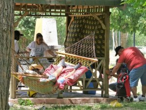 Kısıtlamasız ilk cumartesi günü piknik alanları doldu