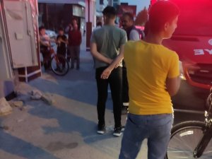 Elektrik trafosunun altındaki boşlukta sıkışan yavru köpek kurtarıldı