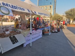 Kuşadası’nda kanserli çocuklara  yardım  kampanyası düzenlendi