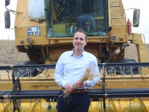 Yeniden Refah Partisi Genel Başkanı Erbakan, Polatlı’da çiftçiler ile buluştu