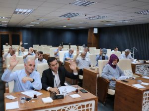 Tekkeköy meclisinde tatil yok