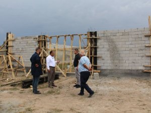 Hayvancılık işletmesi inşaat çalışmaları incelendi