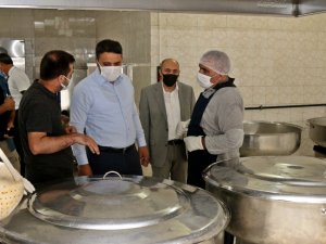 Genel Sekreter Çelikel belediyenin hizmet binalarını gezdi