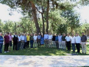 Başkan Esen, geçmiş dönem CHP meclis üyelerine çalışmaları anlattı