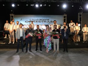 Uşak’ta akşam konserleri başladı