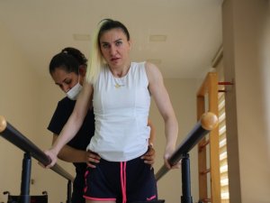 Azerbaycan’da trafik kazası geçirdi, Türkiye’de sağlığına kavuştu