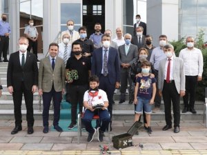 Türkiye üçüncüsü Doruk’tan DPÜ’de gösteri uçuşu