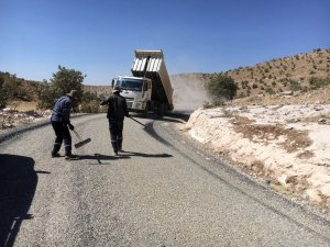 Mardin’in dört bir yanında yol çalışmaları devam ediyor