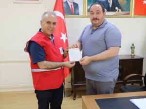 Belediye başkanı Kızılay’a 4 kurban bağışladı