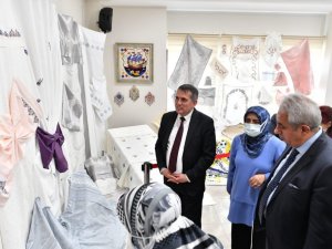 Mamak’taki Ekin Aile Merkezinde sergi heyecanı