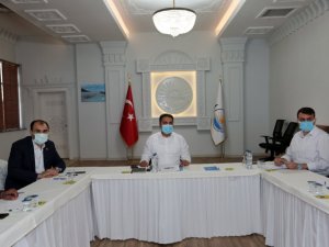 Van’da kent trafiğinde yaşanan sorunlar ve çözüm önerileri görüşüldü